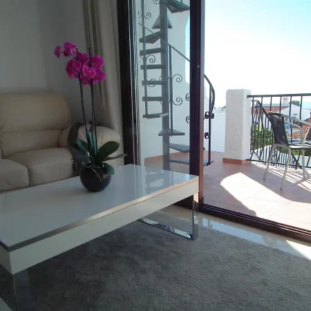 Villa Pueblo 123-capistrano Village-nerja *