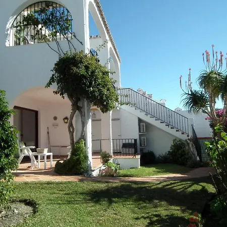 Villa Pueblo 123-capistrano Village-nerja *